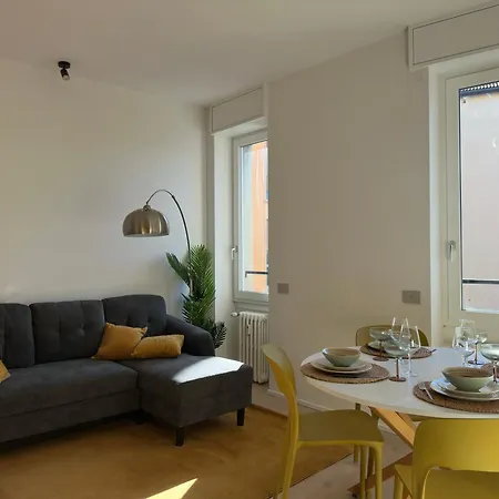 Apartamento Bilocale Moderno Centro Di Borfuro Di Design